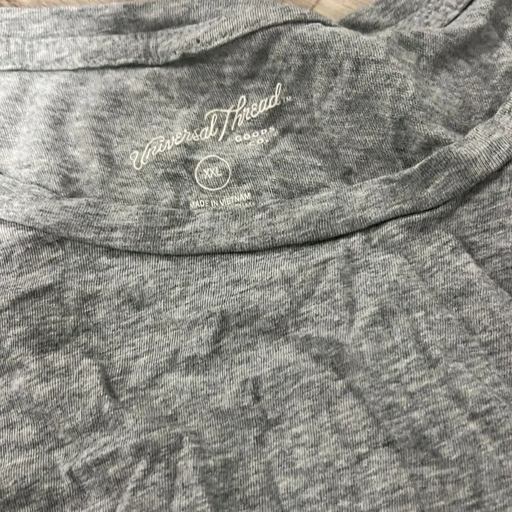 Universal Threads top - Picture 2 of 2